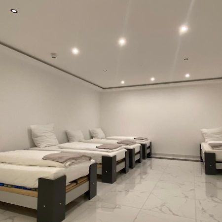 Hotel Business Bay Das Ehemalige Staycation Hotel Зинделфинген Екстериор снимка